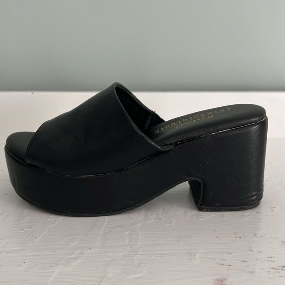 EUC Matisse chunky slides - Picture 4 of 6